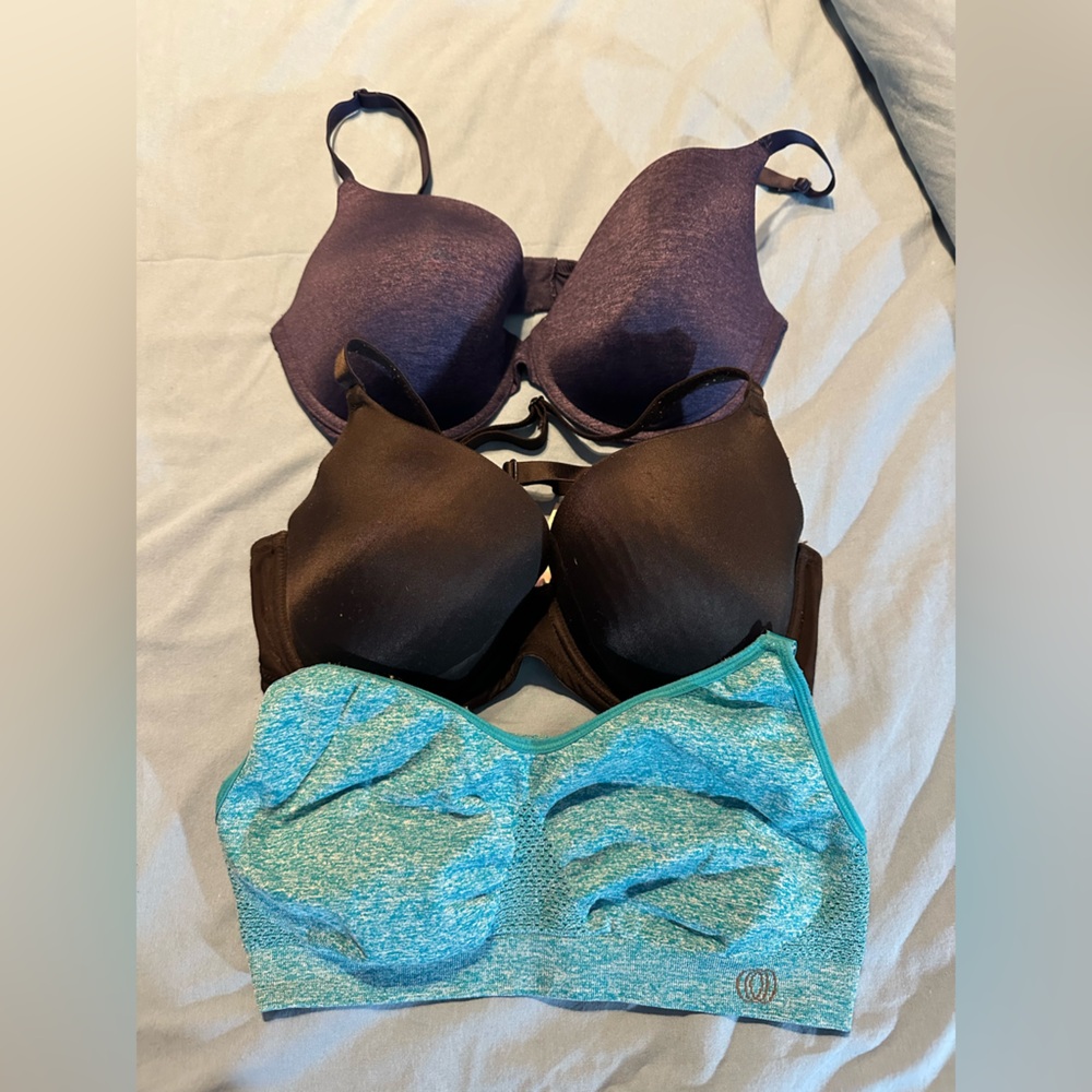 Victoria Secret bras Bundle (3) in size 34DD